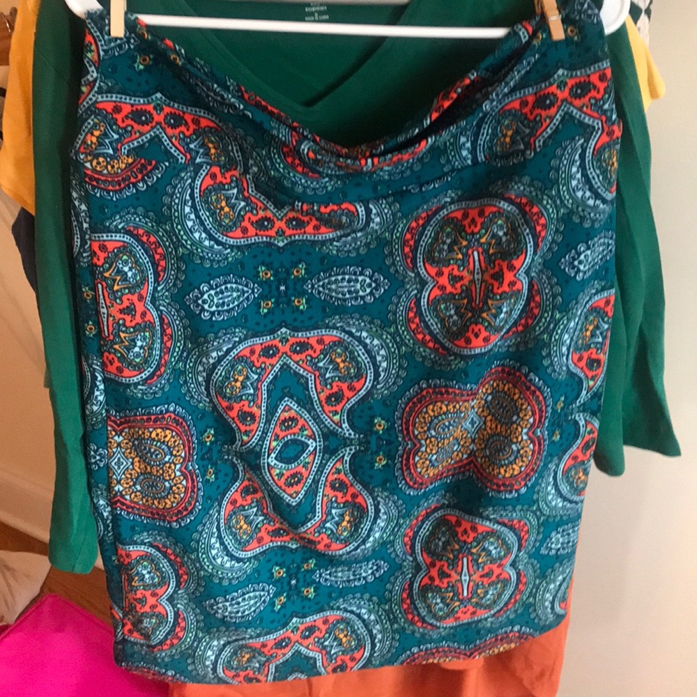 LuLaRoe Cassie skirt